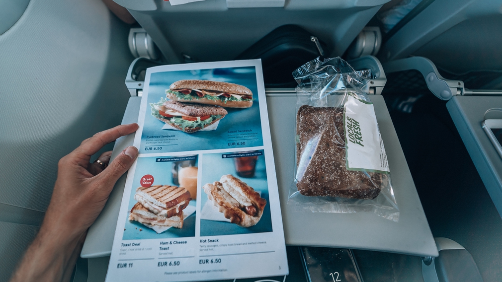 Norwegian Air menu food