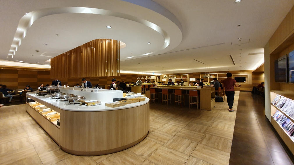 JAL Sakura Lounge