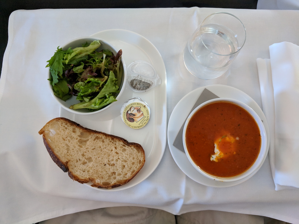 QF127 entree Business Class