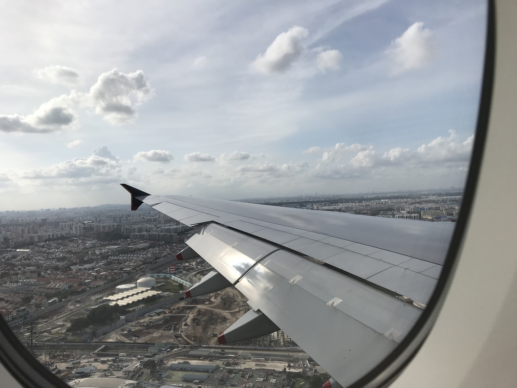 SQ232 landing